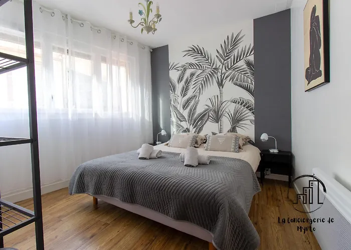 Au Coeur Des Lices דירה *