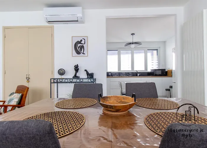 Au Coeur Des Lices דירה אלבי