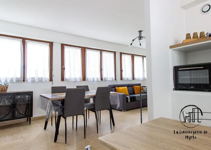 Au Cœur Des Lices Appartement *